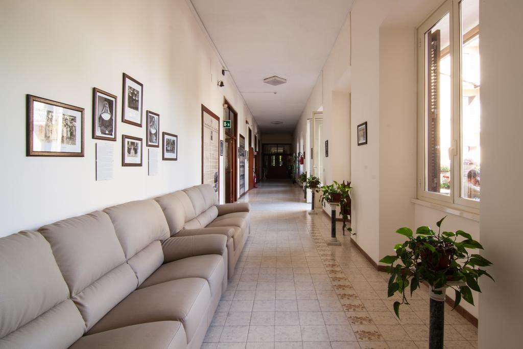 Ostello Villa Monte Mario Rom Exterior foto