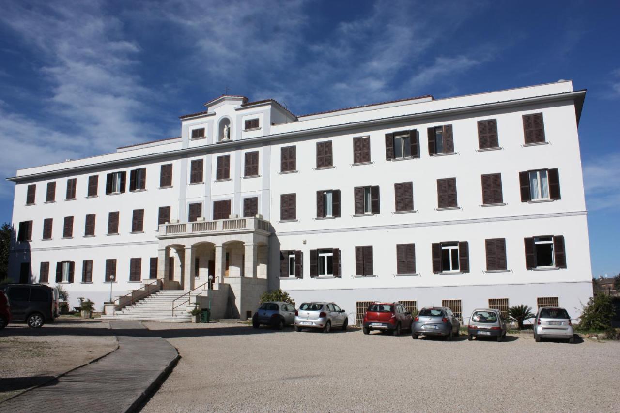 Ostello Villa Monte Mario Rom Exterior foto