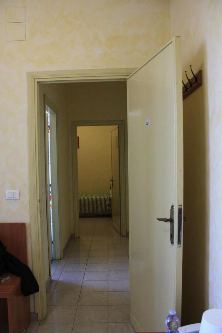 Ostello Villa Monte Mario Rom Exterior foto